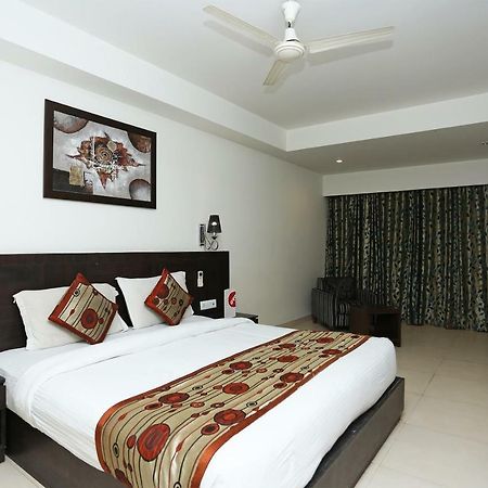 Capital O 3600 Hotel Royal Windsor Kāthgodām エクステリア 写真