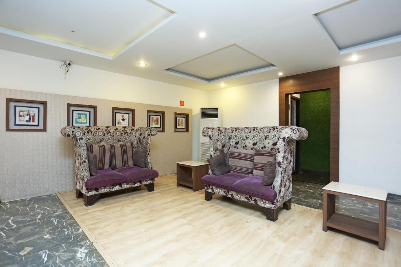 Capital O 3600 Hotel Royal Windsor Kāthgodām エクステリア 写真